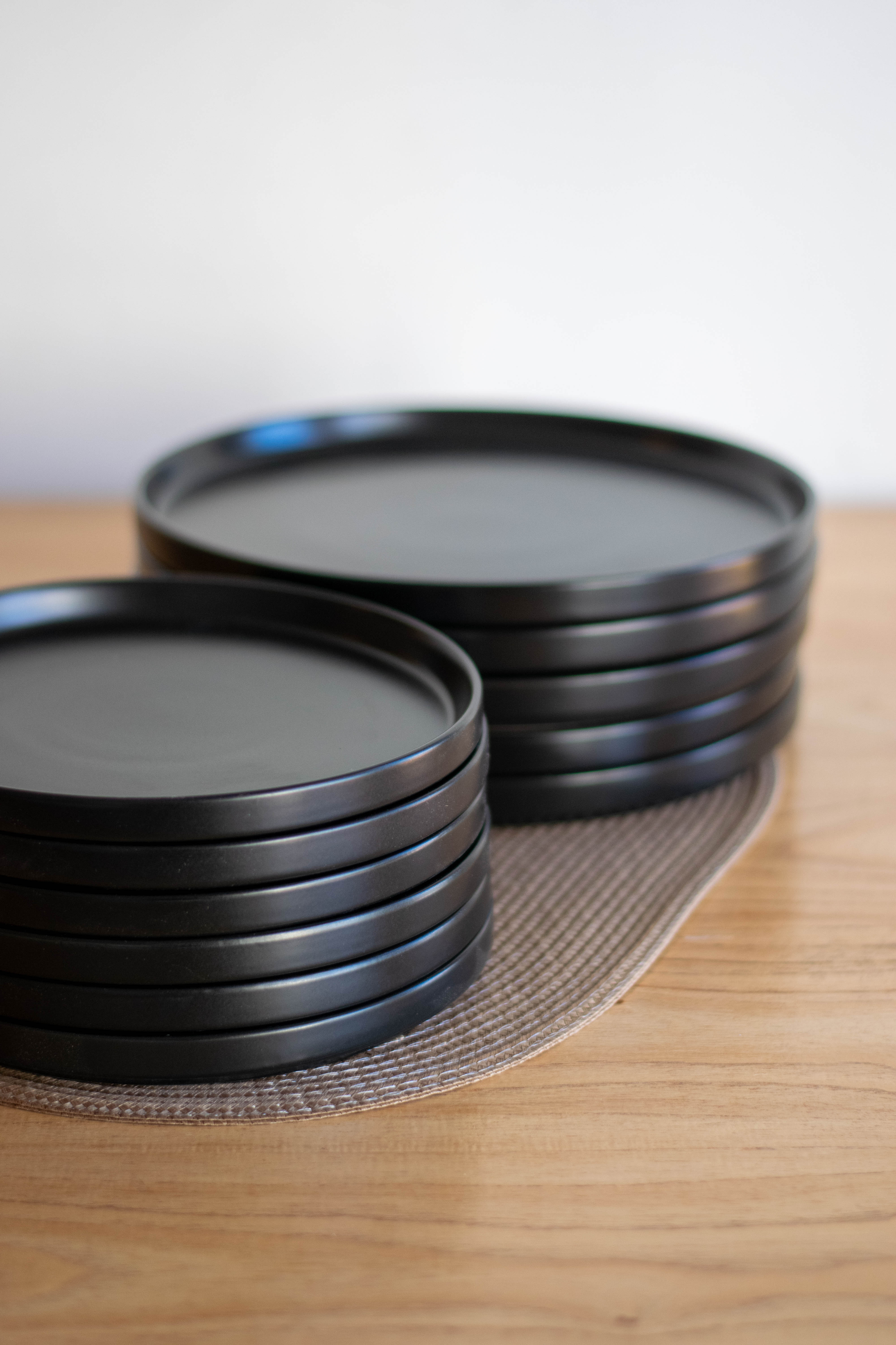 Plato cerámica línea mediterraneo black GRANDES