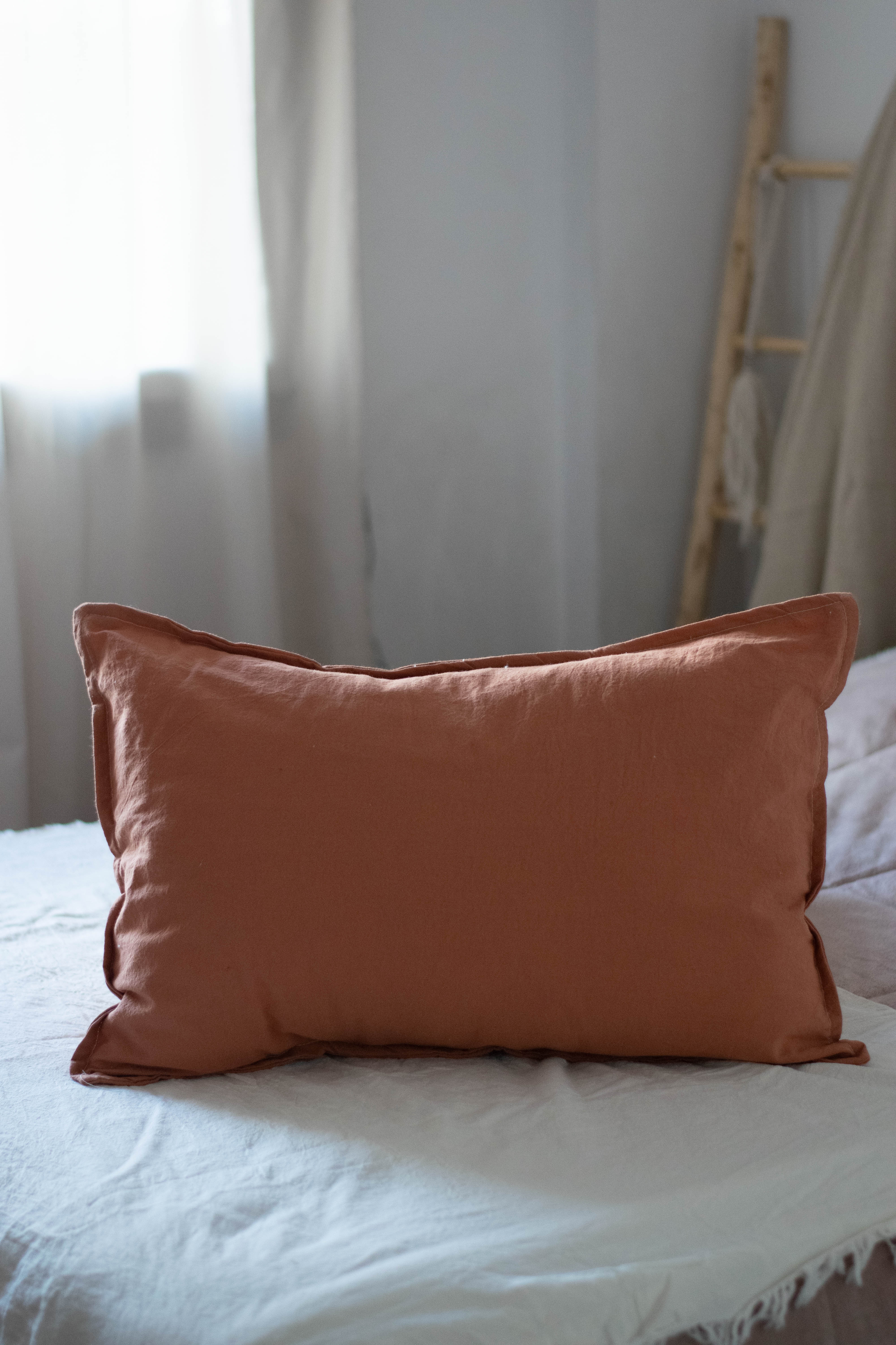 Almohadón 60x35 tusor